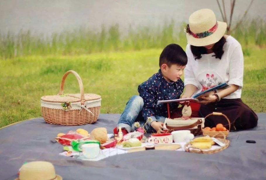 玩耍是更高级的学习？家长让孩子会玩，才能让孩子学会更多