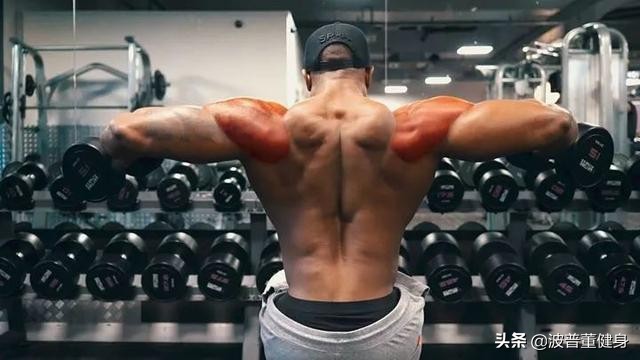 肩膀不如别人宽，使劲练就对了！6个高效动作，让肩膀更宽更结实