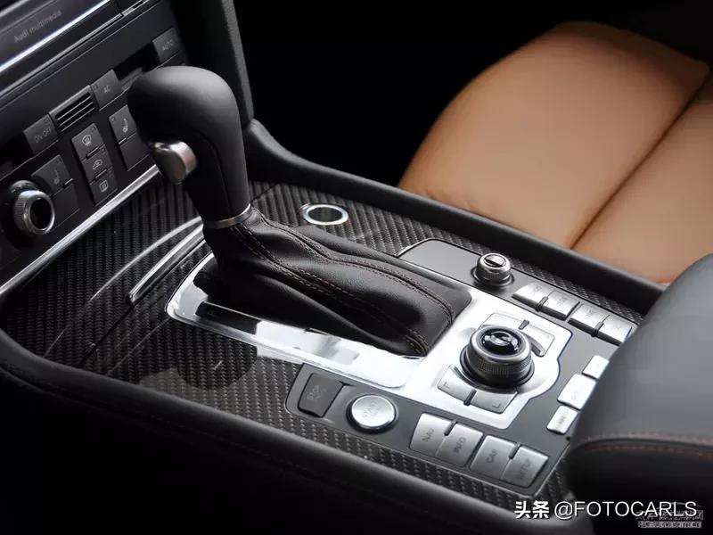 奥迪q7v12柴油版越野视频,奥迪q7v12柴油6.0发动机质量