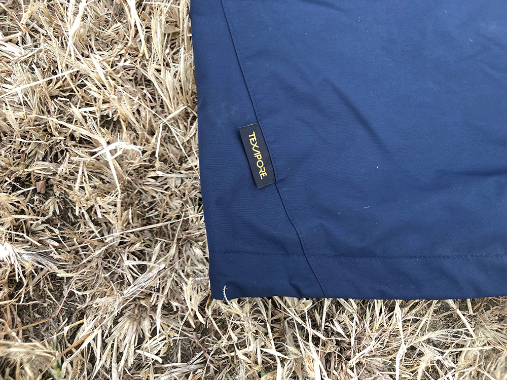 狼爪三合一冲锋衣测评对比,狼爪冲锋衣和jeep冲锋衣哪个好