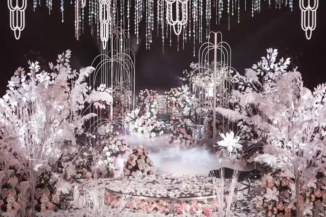 涓滆帪濠氬瀹氬埗鏈嶅姟,涓滆帪濠氬绀兼湇瀹氬埗