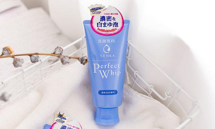 洋葱omall卖的是正品,适合有黑头的学生党的洗面奶