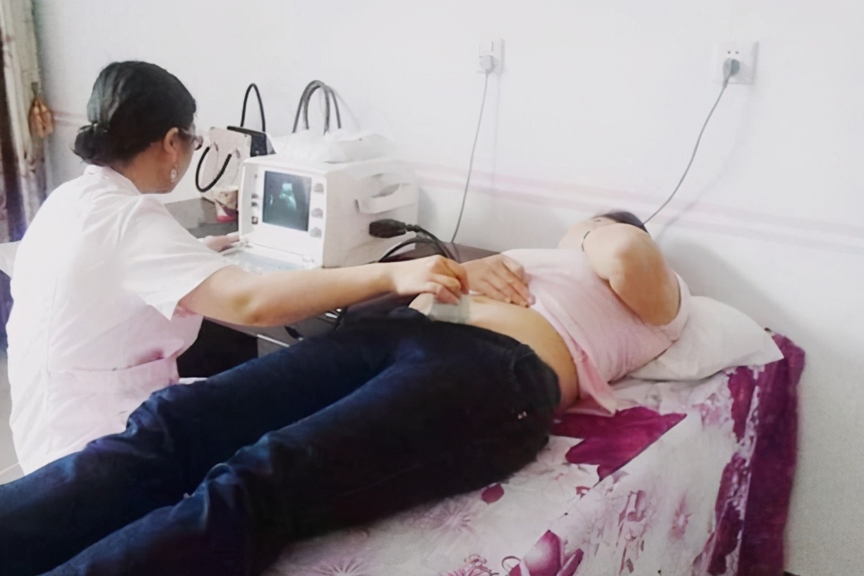 为何别的孕妈肚子会“鼓包”，自己在孕期没感觉？与3个条件有关