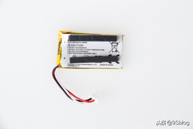 小蚁行车记录仪下载录像,小蚁行车记录仪更换电池