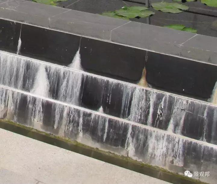 室外地面石材泛碱怎么办,水景石材泛碱如何处理