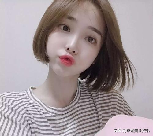 短发尴尬期发尾总往外翘拉直,短发留长尴尬期扎发