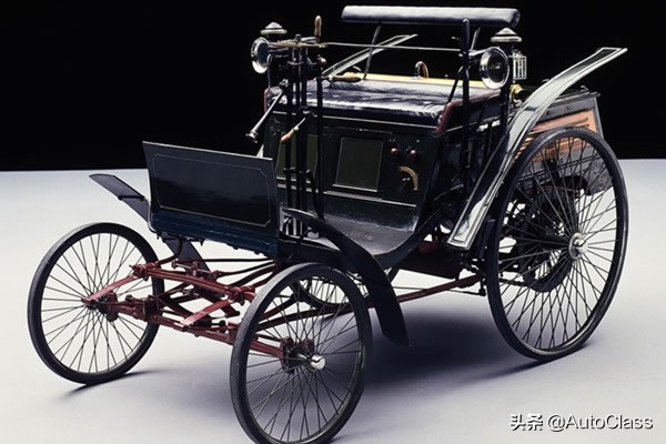 奔驰c级最早于哪年上市,世界最早的十大汽车