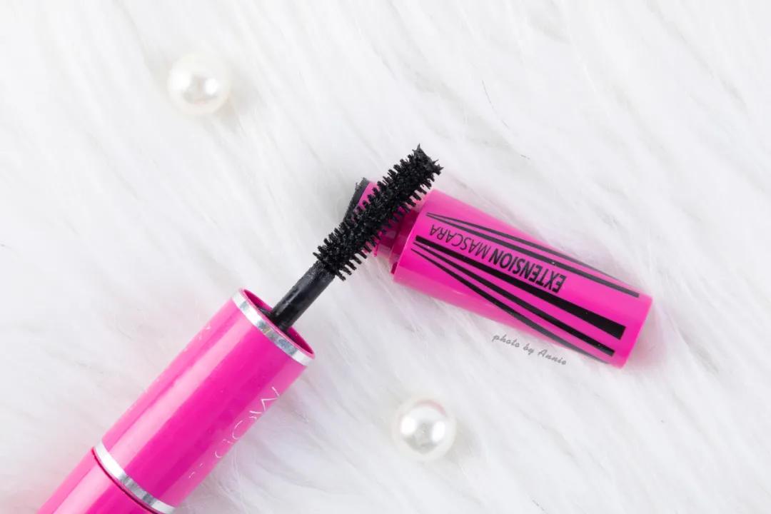 用到铁皮都不舍得丢的粉饼,好用便宜的粉饼和睫毛打底