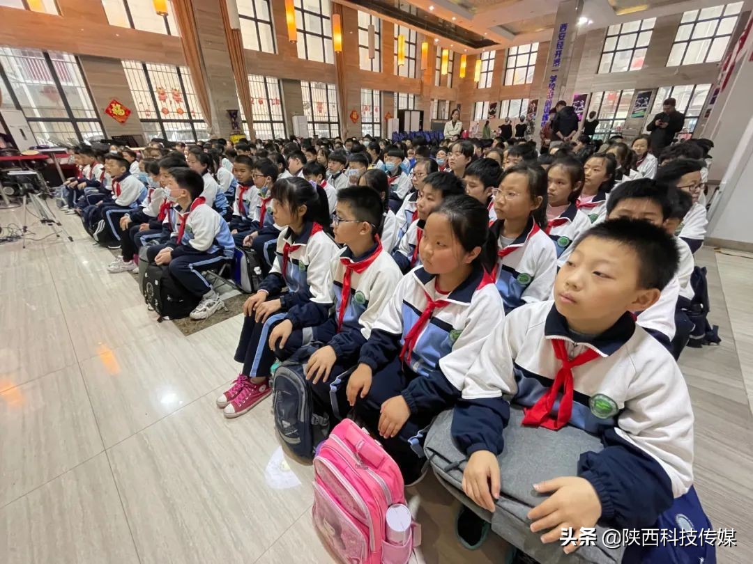 书香学校读书月活动,第三届书香校园读书月活动