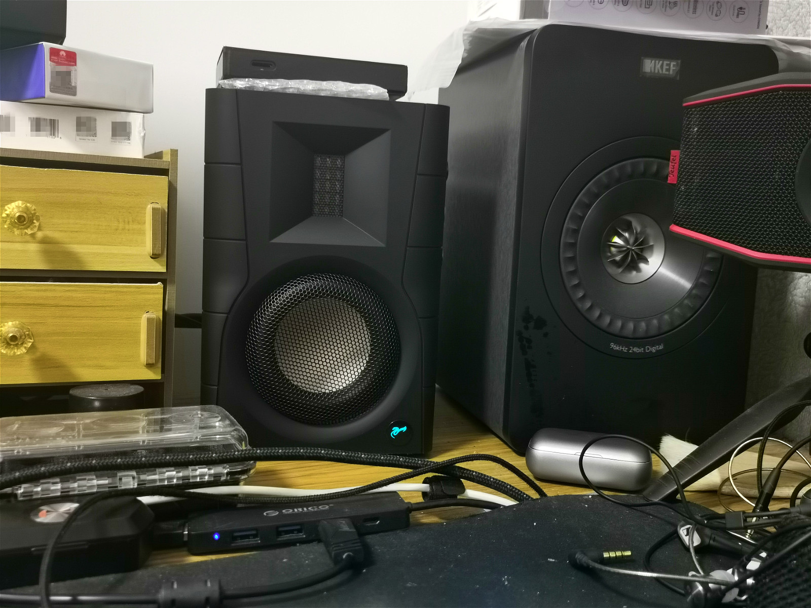 真力惠威监听音箱 (惠威m200mkii与真力8010音箱比较)