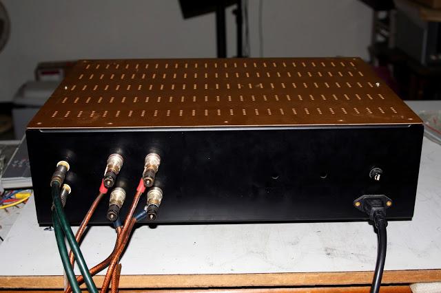 LUXKIT501可以切换AB类的功放后级，以前的设计也是费尽心机