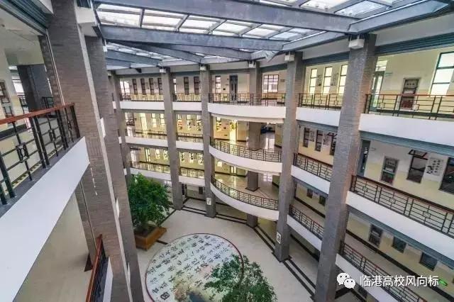 临港适合看书的地方,上海临港有没有读书的地方