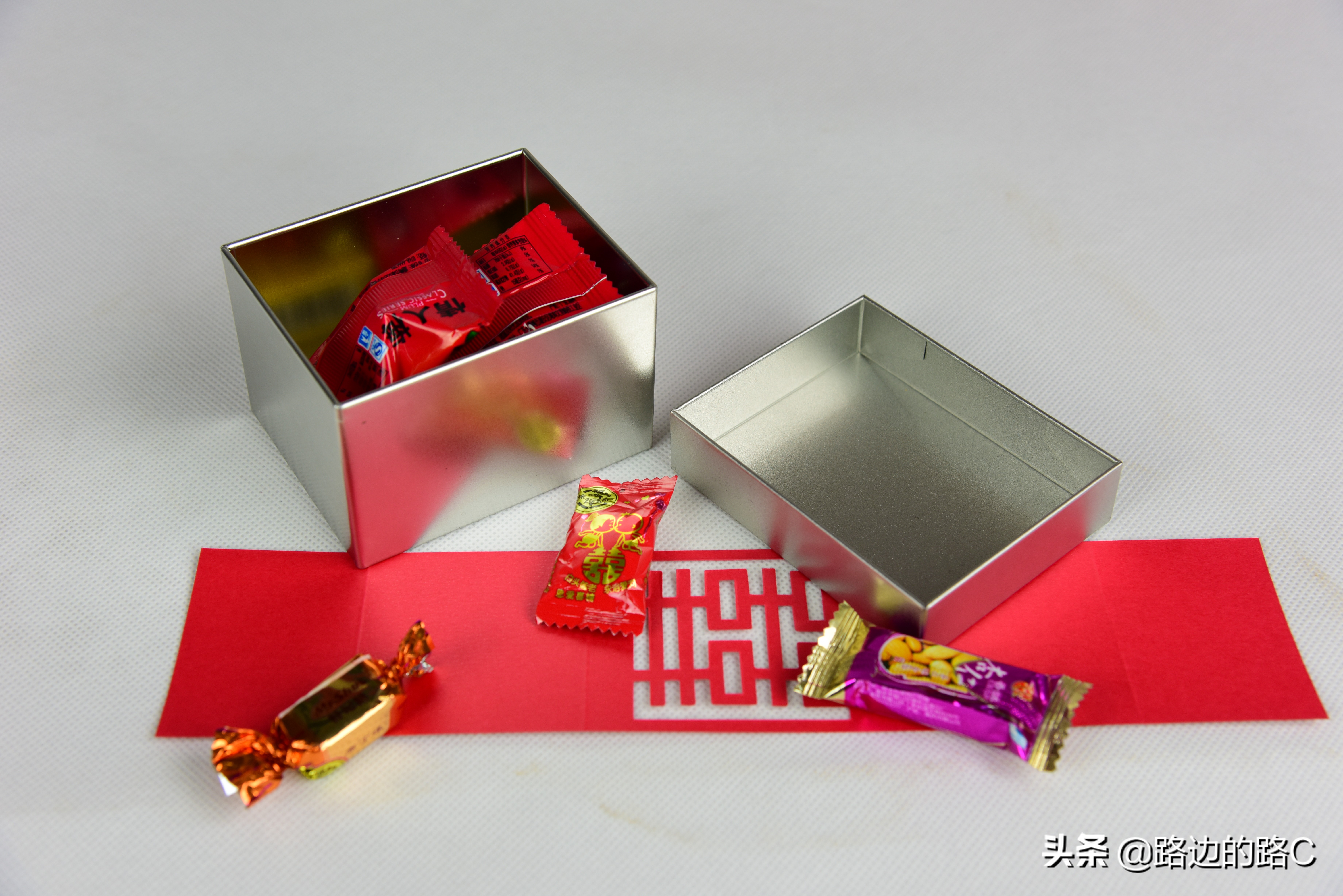 教育部“离校不离学”号召下我们来学——拍摄婚庆喜糖包装