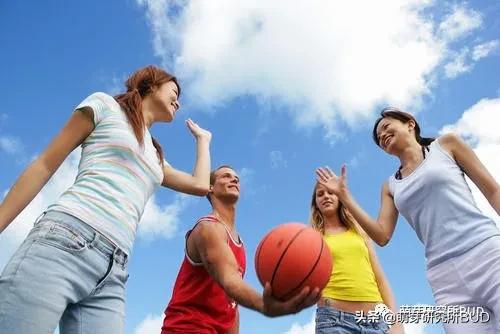 什么年龄段孩子适合什么兴趣班,什么年龄报兴趣班好