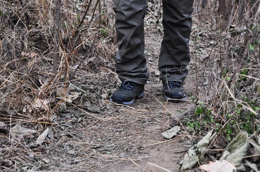 senselead跟绿巨人是一个牌子吗,绿巨人徒步鞋测评