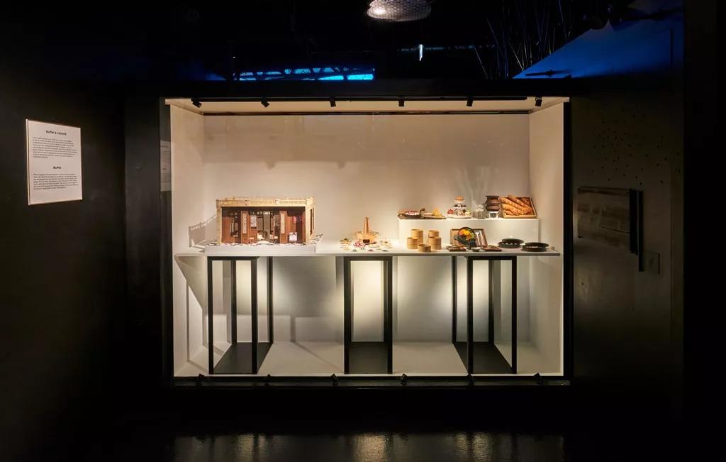 中国人烧给死人的纸扎，登上巴黎设计周，还被法国的博物馆收藏？