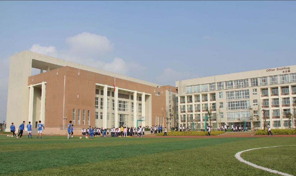 贵阳有哪些篮球特色学校,广东青少年篮球特色学校名单