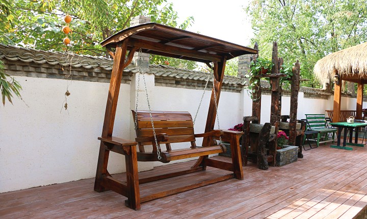 来袁家村花田月下住民宿，咥陕西美食、泡酒吧，逛民俗！