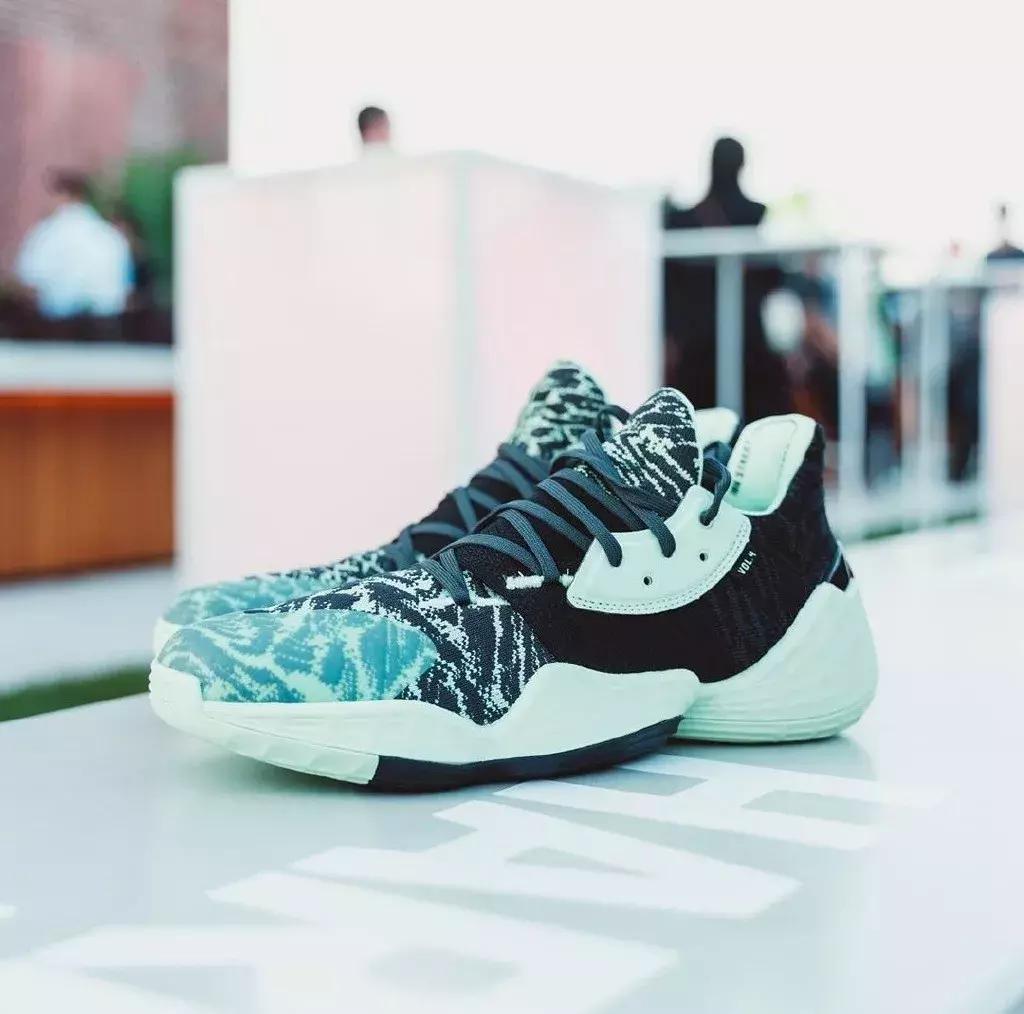 nba球员上脚pg5,nba球星上脚pg4藏青色