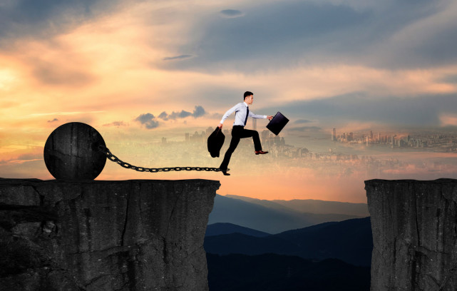 如果你是个内向老实的人,一个内向没有主见的人如何去改变