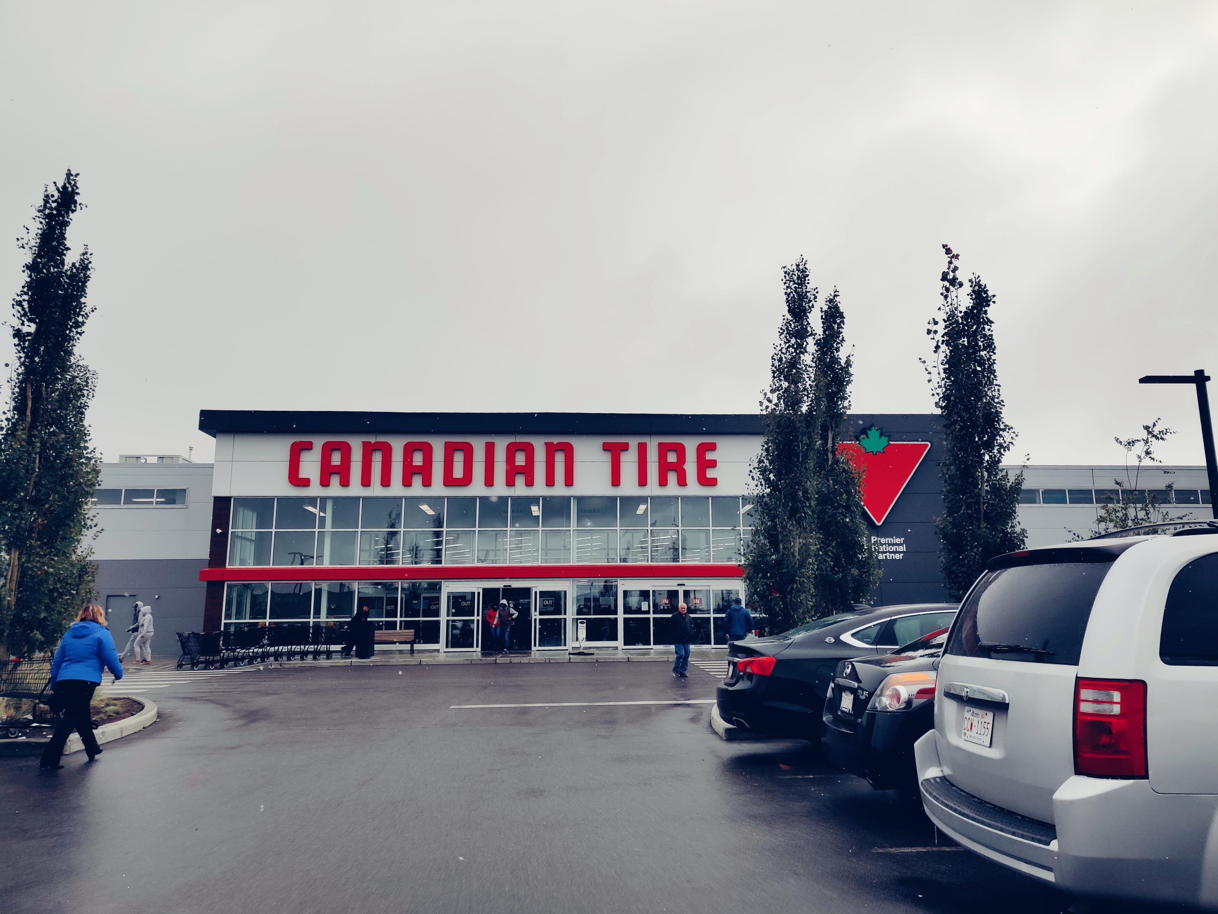 CanadianRockiesI初见班夫的美-在雪地扎帐篷