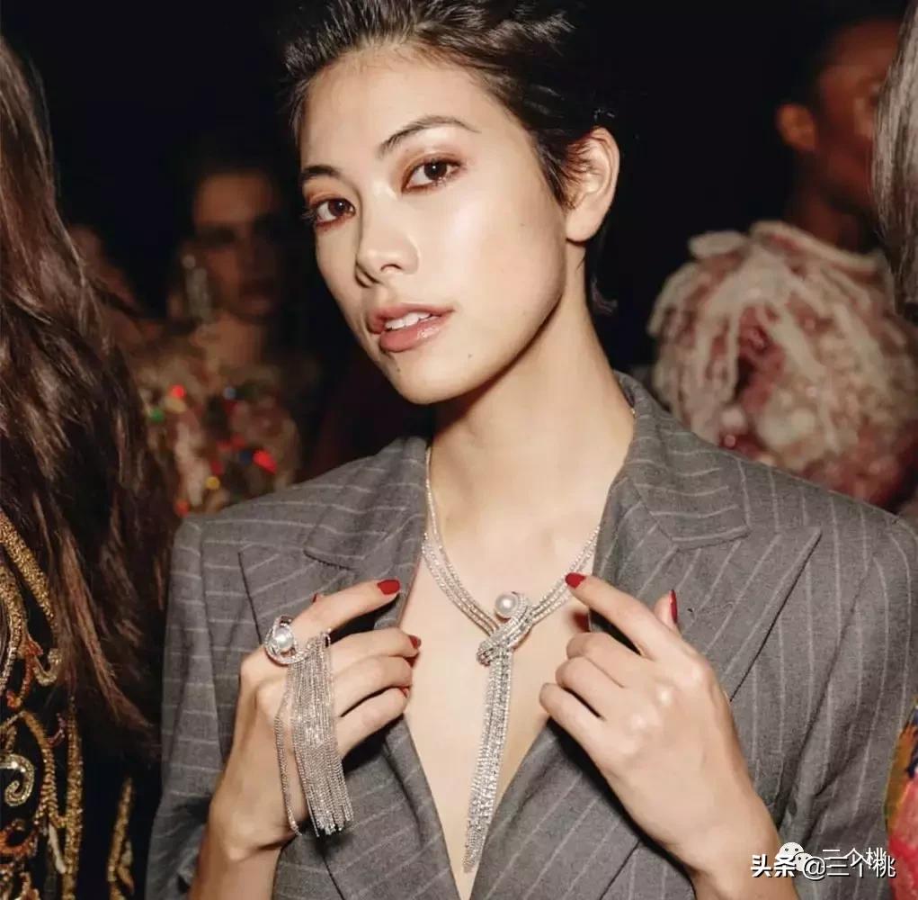 今年流行的饰品推荐最新款 (好看又显脸小的饰品)