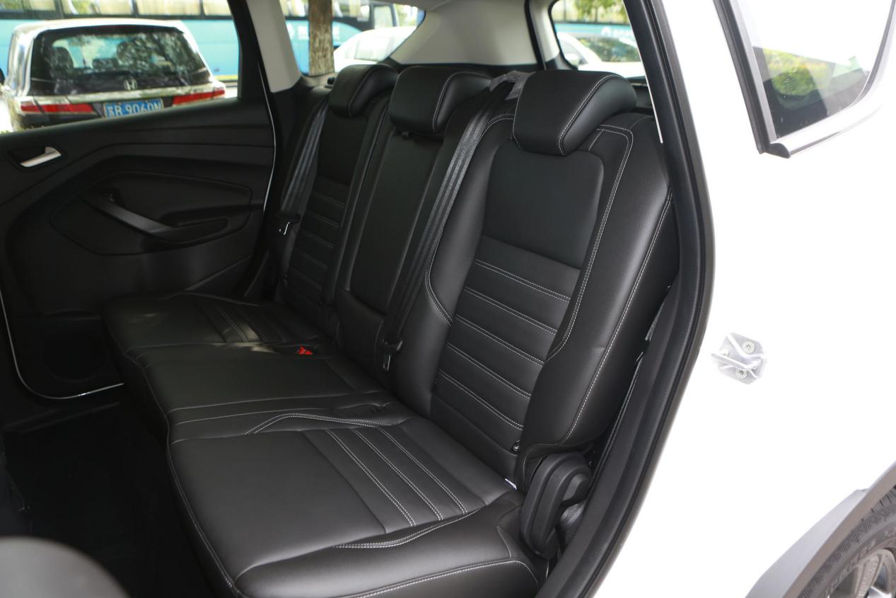 福特翼虎和途观空间对比,途观l和福特翼虎是一个档次的吗