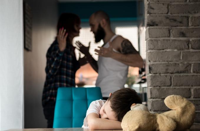 如何对待14岁叛逆期的孩子,14岁男孩叛逆期喜欢跑家长怎么做