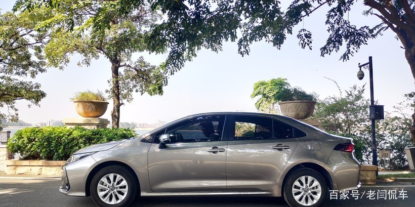 新老卡罗拉三大件对比,卡罗拉的三大件