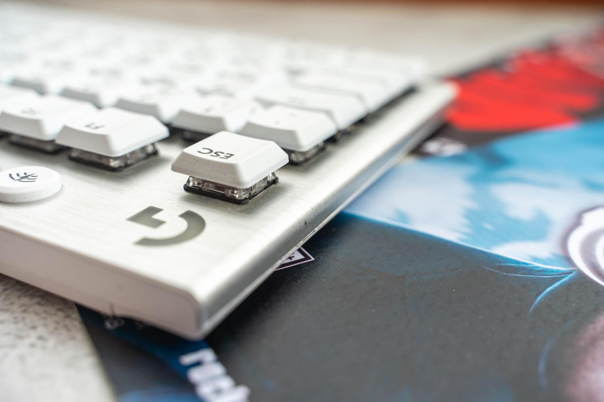 罗技无线键盘g913tkl设置灯光,罗技键盘g913tkl键帽全套