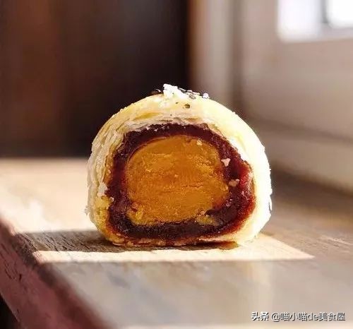 蛋黄酥手法视频,蛋黄酥换皮套路图解