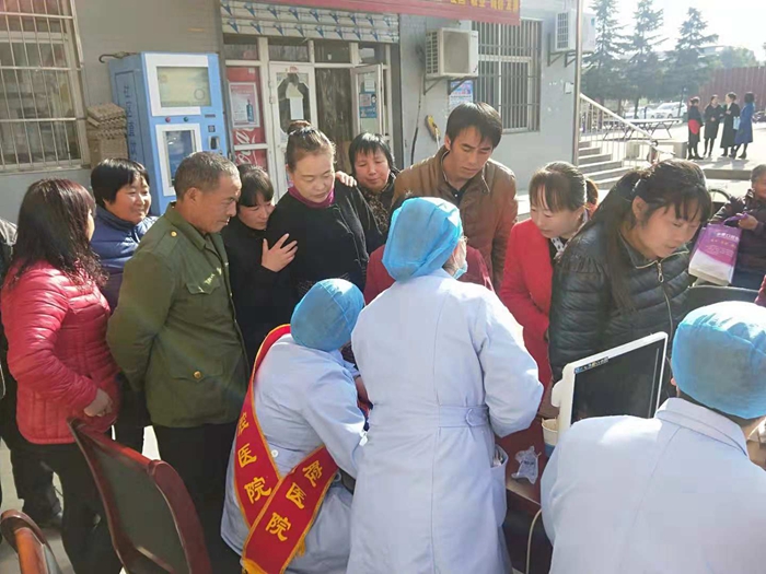 妇联庆六一爱心捐赠活动,区妇联组织开展爱心捐赠活动