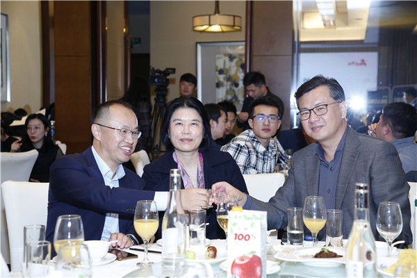 王利芬教授现状,央视王利芬简历