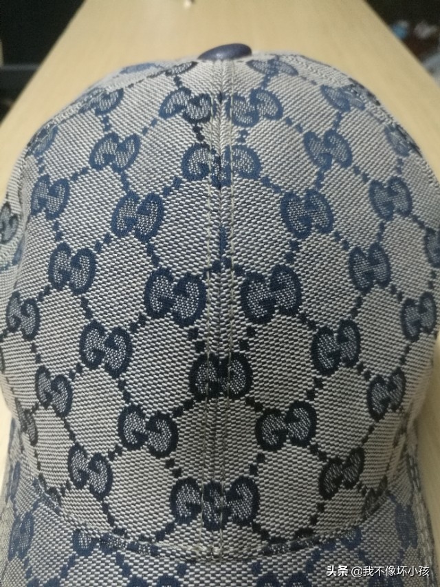 如何分辨奢侈品服装的真假,奢侈品包包怎么在网上鉴定真假