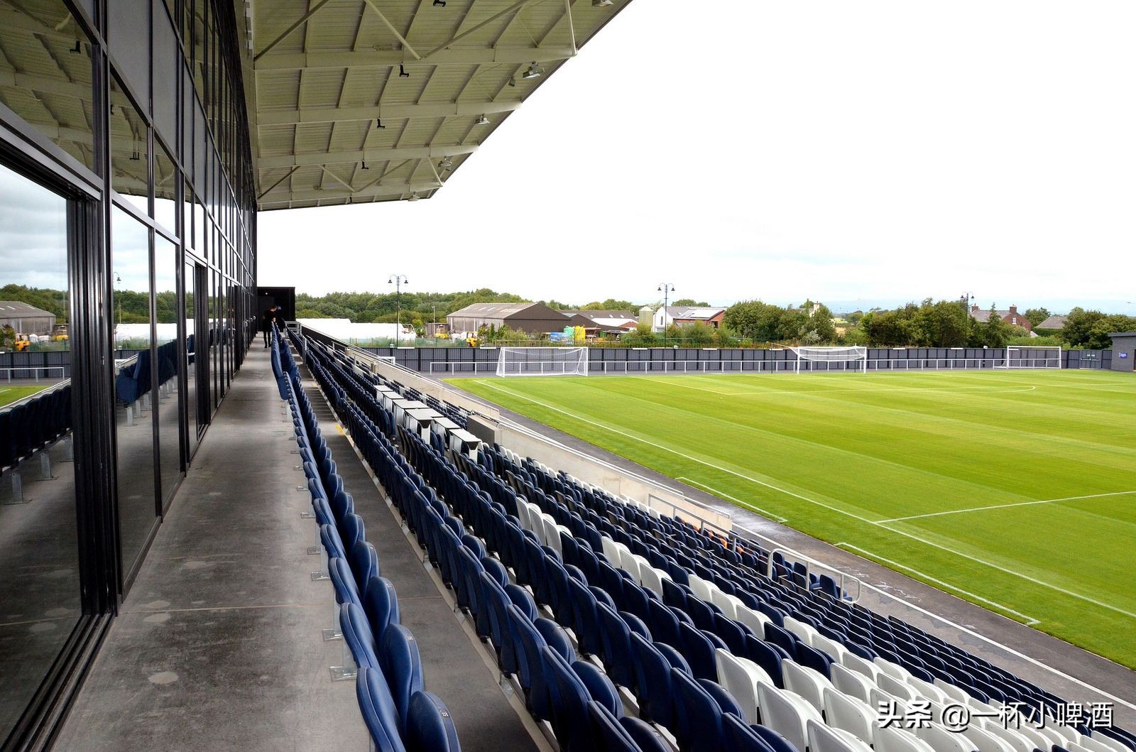 英格兰第四级别联赛专业球场,观看英格兰第8级别联赛