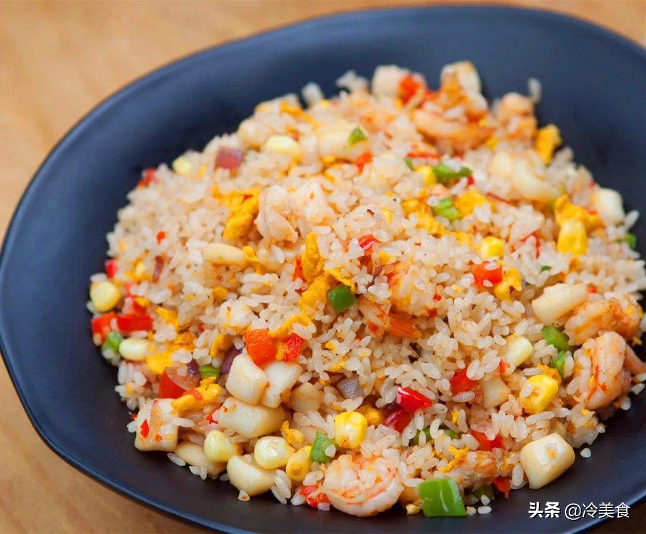 地摊经济火爆你适合卖什么,地摊经济火爆的小吃有哪些