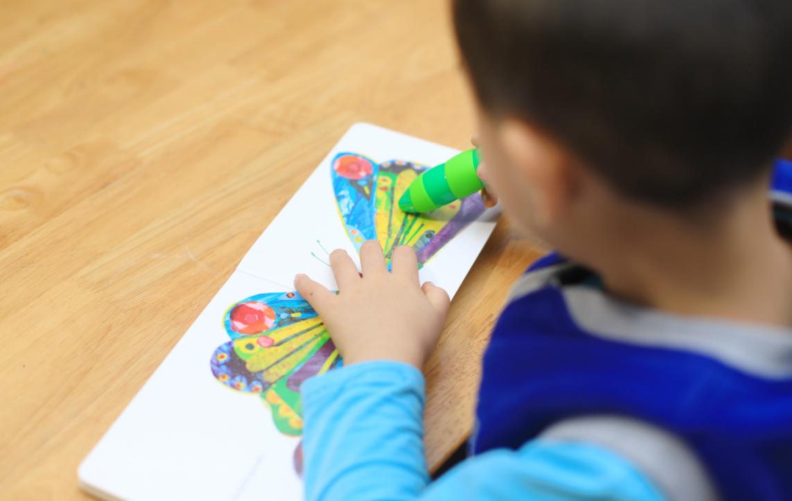 儿童英语学习点读笔如何选择,毛毛虫点读笔适合小孩学英语吗