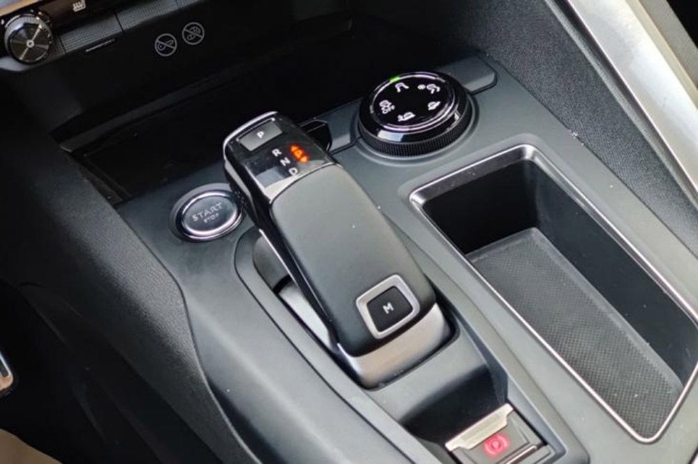 标致5008绕桩评测视频,2023标致5008绕桩测试