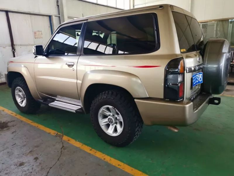 尼桑途乐y61改什么颜色好看,尼桑途乐y61新款改装