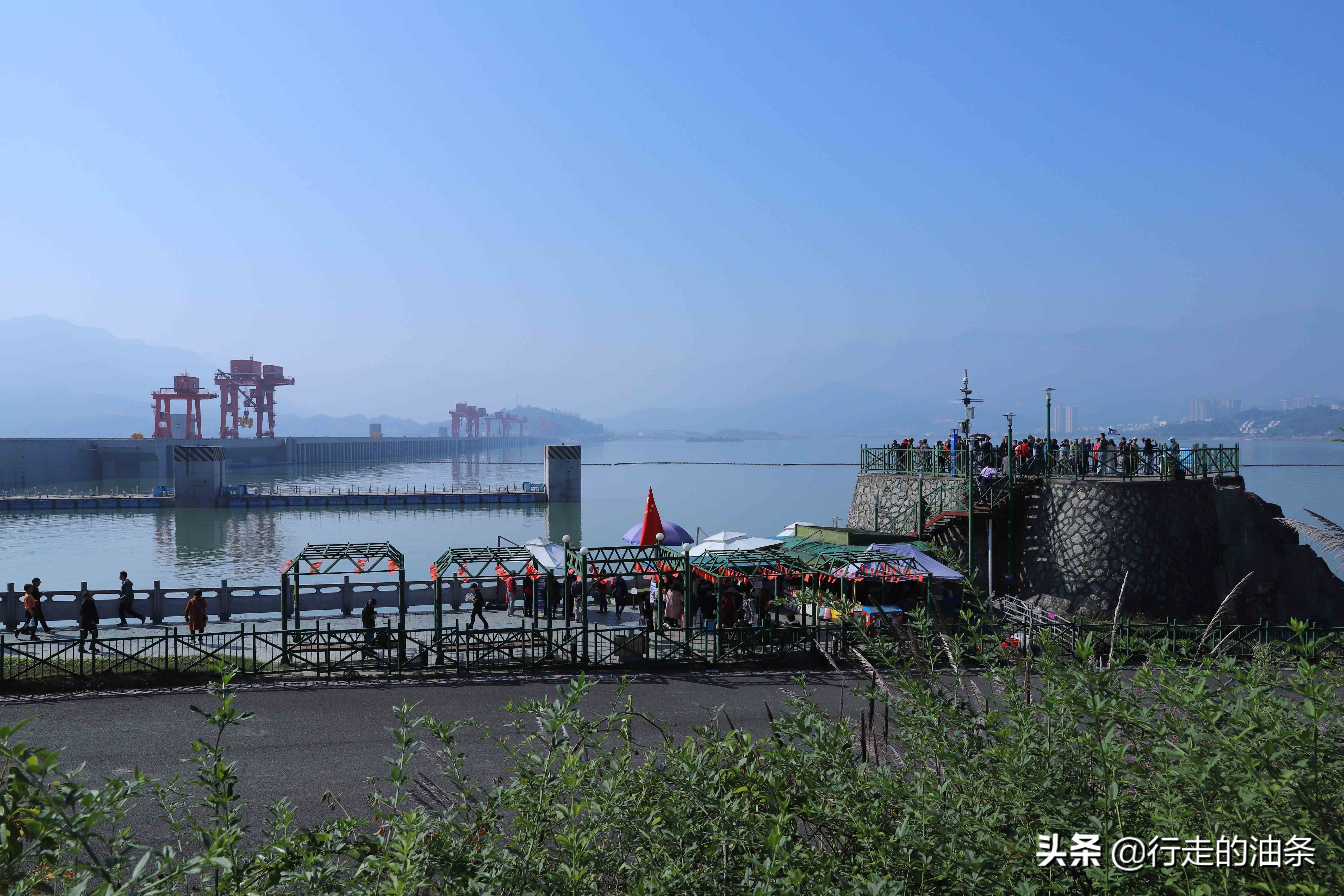 三峡大坝屈原故里视频,屈原的故里三峡大坝