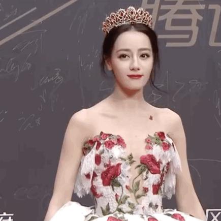 明星化妆师30斤化妆箱,从业十五年明星化妆师