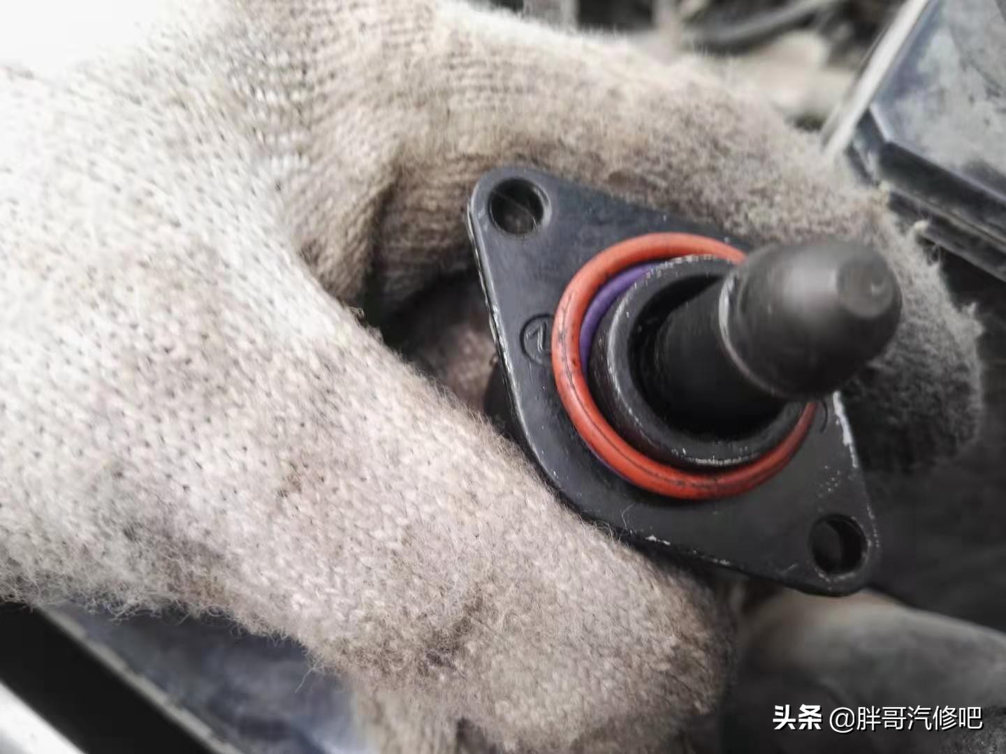 曲轴箱强制通风系统怠速不稳,发动机怠速不稳有没有故障灯