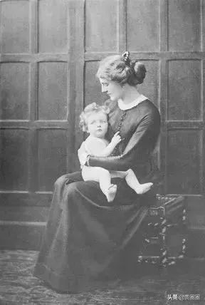 英国首相丘吉尔个人简介,英国首相丘吉尔活到多少岁