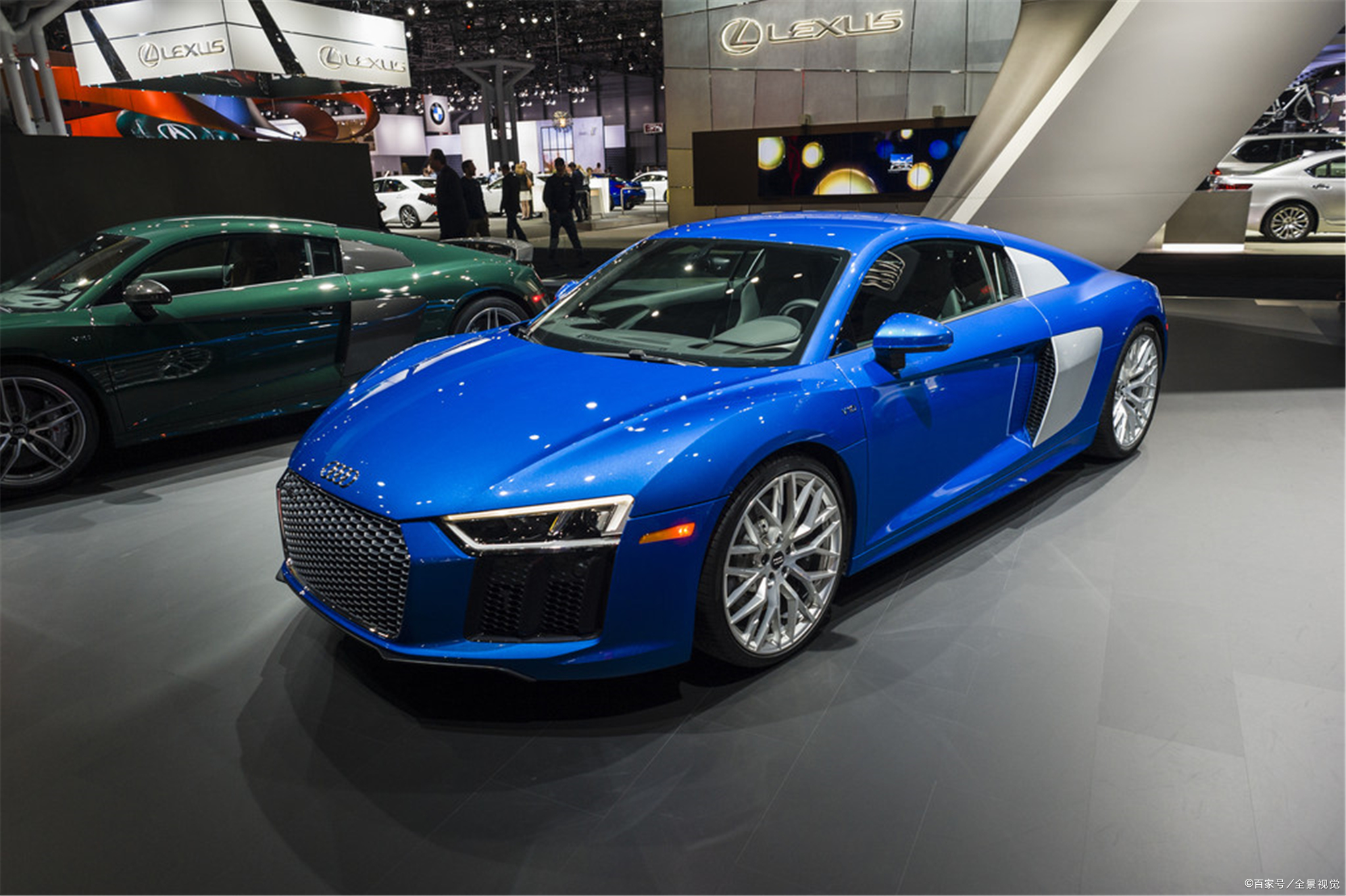 奥迪r8安全性怎么样,奥迪r8最新最火视频