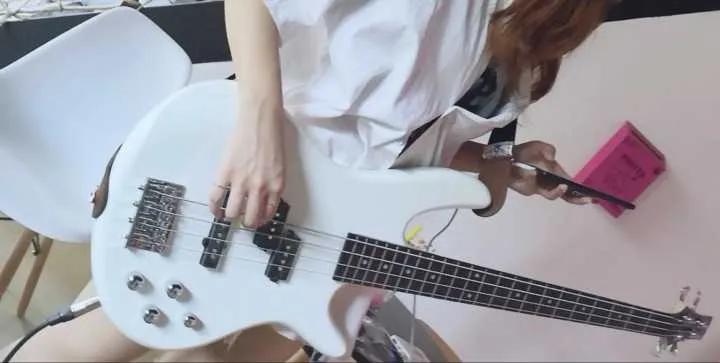 贝斯零基础自学能学会吗,零基础自学贝斯一个月