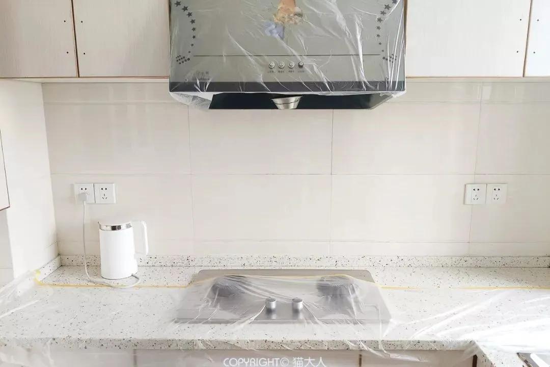 杭州女生老破小装修改造,装修漂亮女工