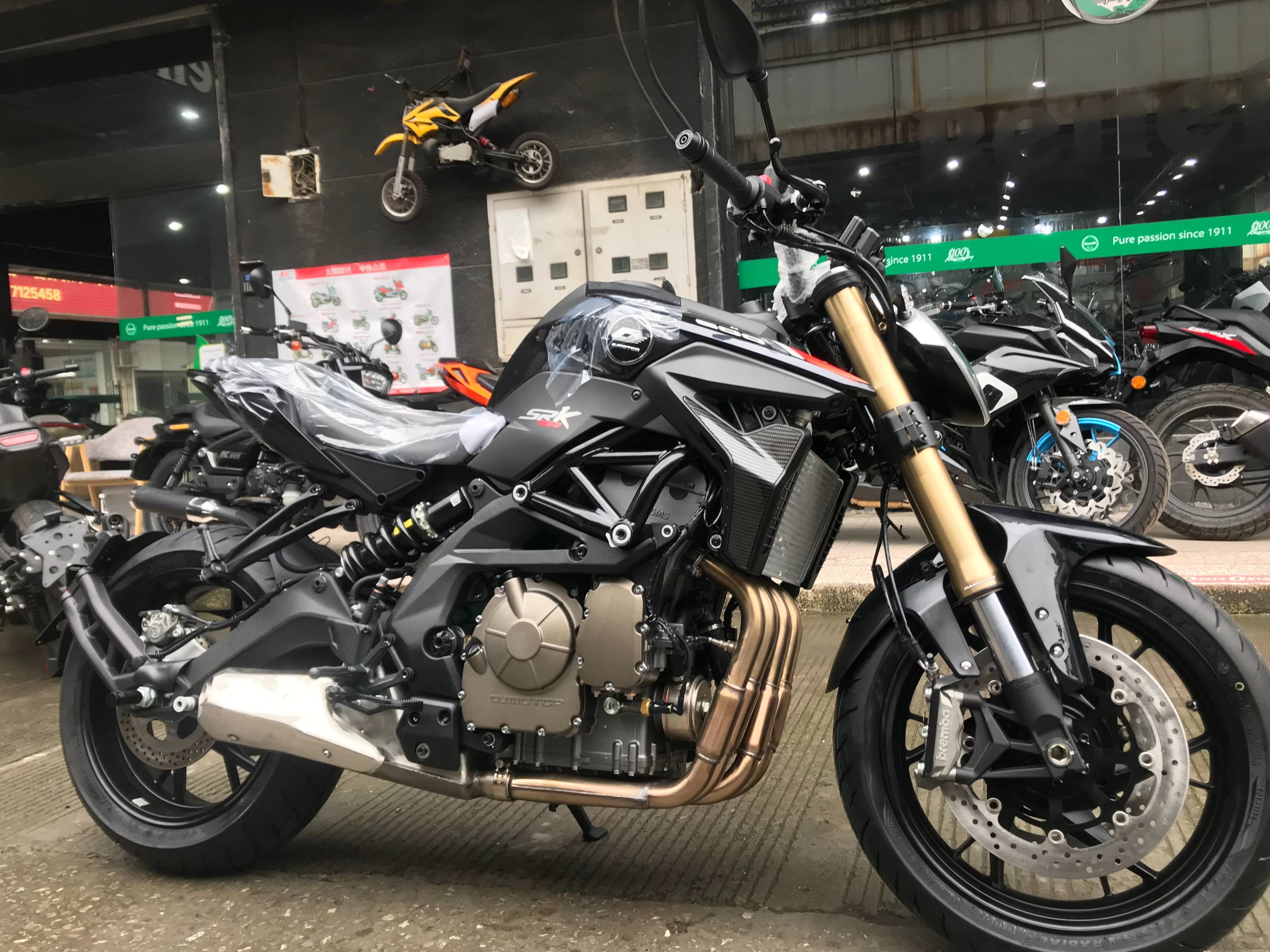 qjmotor600圆灯评测,qjmotor600圆灯版