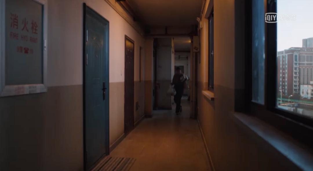 最近网剧里的房子，有点无力吐槽