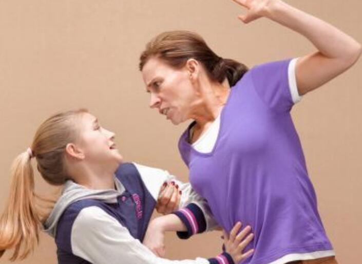 孩子叛逆不听话父母打骂行吗,孩子叛逆不听话怎样管教呢