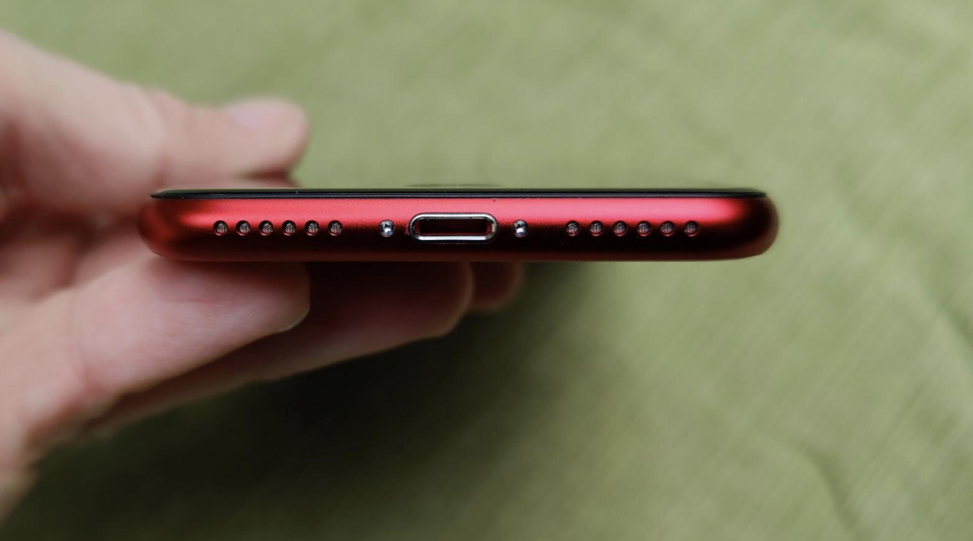 来了!iPhoneSE2020评测:A13仿生芯片加成,软件摄影“新星”